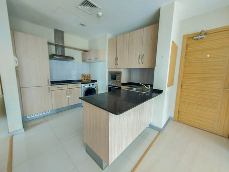 Al Seef, Apartments/Houses, BHD 610/month,  3 BR,  For Rent A Semi Furnished Flat In Seef Area Close To City Center With EWA