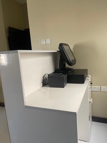 Isa Town, Businesses For Sale, Lady