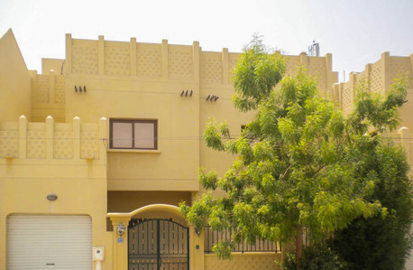 Adliya, Apartments/Houses, BHD 750/month,  4 BR,  For Rent Villa In Adliya Area For Residential And Commercial Close To BBK Bank.