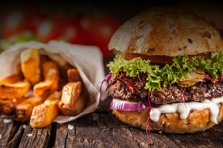 Isa Town, Businesses For Sale, Shop Space For Burger Activity محل تجاري مناسب لنشاط برجر