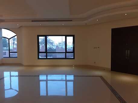 Kuwait City, Apartments/Houses, KWD 850/month,  4 BR,  225 Sq. Meter,  4 Bedroom Sea Front Full Floor For Rent In Fintas At 850KD