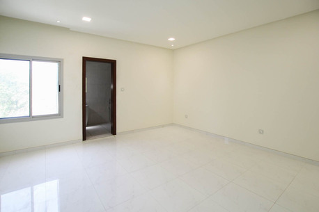 Saar, Apartments/Houses, BHD 420/month,  3 BR,  For Rent An Elegant Apartment In Saar Area Close To Al Nakheel Center.