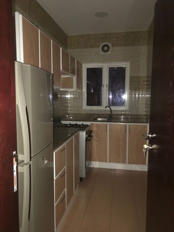 Busaiteen, Apartments, Flats, Houses & Villas, BHD 200/month,  2 BR,  Semi Furnished Flat For Rent In Busaiteen