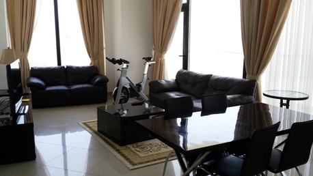 Juffair, Apartments/Houses, BHD 400/month,  Furnished,  2 BR,  Sea View Beautifully Furnished Cute  Apartment . Balcony, Pool. Gym Internet