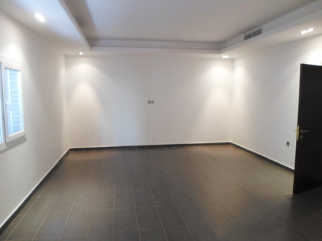 Kuwait City, Apartments/Houses, KWD 600/month,  4 BR,  Beautiful & Sizable 4 Bedroom Floor For Rent In Abu Fatira.