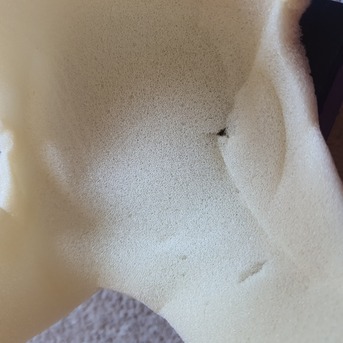 Riyadh, Collectibles, SAR 300,  Swarovski Crystal And Gadget  Grape.