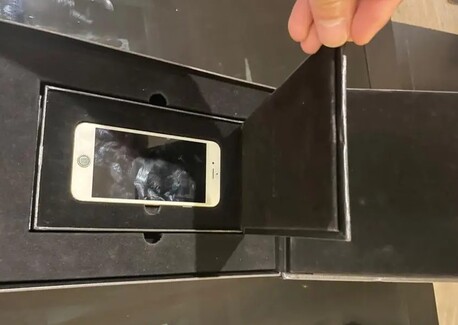 Riyadh, Mobile Phones, GIVORI Calypso Malachite IPHONE 6S 128GB (Luxuriously Customized With Pure Gold)