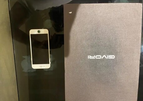 Riyadh, Mobile Phones, GIVORI Calypso Malachite IPHONE 6S 128GB (Luxuriously Customized With Pure Gold)