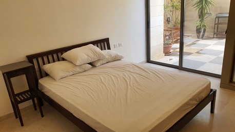 Amman, Apartments/Houses, JOD 18000/year,  Furnished,  2 BR,  Ground Fully Furinshed 2B Apart. With Outside Garden With Pool In 4 Circle 00962777688956