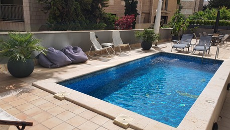 Amman, Apartments/Houses, JOD 18000/year,  Furnished,  2 BR,  Ground Fully Furinshed 2B Apart. With Outside Garden With Pool In 4 Circle 00962777688956