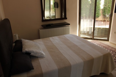 Amman, Apartments/Houses, JOD 12000/year,  Furnished,  2 BR,  Ground Fully Furinshed 2B Master Apartment With Garden In Der Ghbar 00962777688956