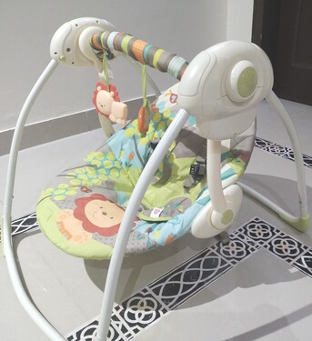 Al Izdihar, Baby & Kid Stuff, SAR 250,  Automatic Swing &ndash; Bright Starts Brand- Perfect Conditions- 450 SAR - Riyadh City