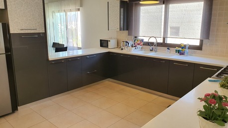 Amman, Apartments/Houses, JOD 11000/year,  Furnished,  3 BR,  Fully Furnished Three Bedroom Apartment With Baconly In 4 Circle 00962777688956