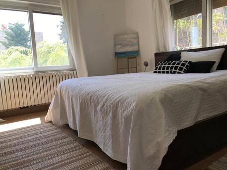 Amman, Apartments/Houses, JOD 10000/year,  Furnished,  3 BR,  Fully Furnished Three Bedroom Apartment With Baconly In Rainbow St 00962777688956