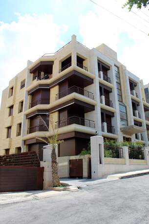 Amman, Apartments/Houses, JOD 15000/year,  3 BR,  Semi Furnished 3B Apartment With Baconlies In 3rd Circle 00962777688956