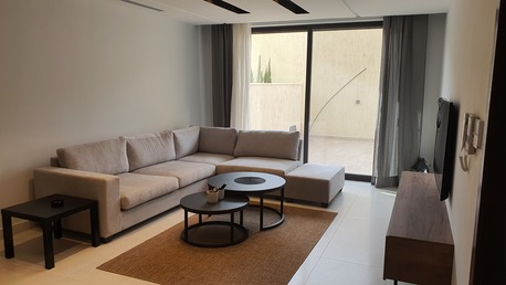 Abdoun, Apartments/Houses, JOD 16000/year,  Furnished,  2 BR,  Ground Fully Furinshed 2B Apartment With Outside Garden In Abdoun 00962777688956