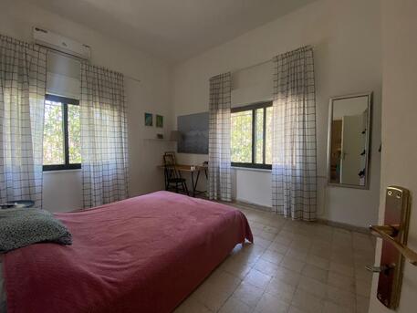 Amman, Apartments/Houses, JOD 10000/year,  Furnished,  3 BR,  Fully Furnished Three Bedroom Apartment With Baconlies In Rainbow St. 00962777688956