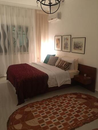 Amman, Apartments/Houses, JOD 5400/year,  Furnished,  1 BR,  Fully Furnished One Bedroom Apartment In Jabal Amman First Circle 00962777688956