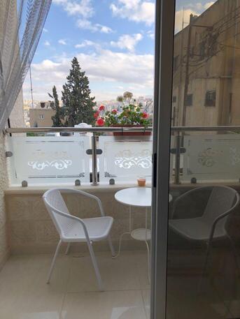 Amman, Apartments/Houses, JOD 5400/year,  Furnished,  1 BR,  Fully Furnished One Bedroom Apartment In Jabal Amman First Circle 00962777688956
