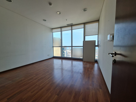 Kuwait City, Offices, KWD 8,  402 Office Floor At Good Location Of Sharq For Rent 8.75KD Per SQM