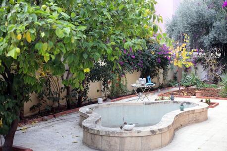 Amman, Apartments/Houses, JOD 9000/year,  Furnished,  2 BR,  Hertige Ground Floor Fully Furnished 2B Apart With Garden In Jabal Webdeh 00962777688956