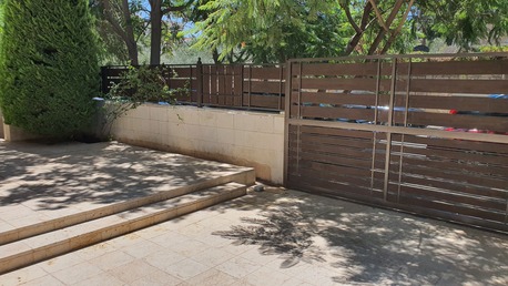 Amman, Apartments/Houses, JOD 17000/year,  4 BR,  Semi Furnished 4B (2master) Apartment With Garden In 3circle 00962777688956