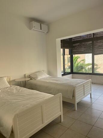 Amman, Apartments/Houses, JOD 20000/month,  Furnished,  4 BR,  Ground Fully Furinshed 4B Part Of Villa With Garden N Sweifieh 00962777688956