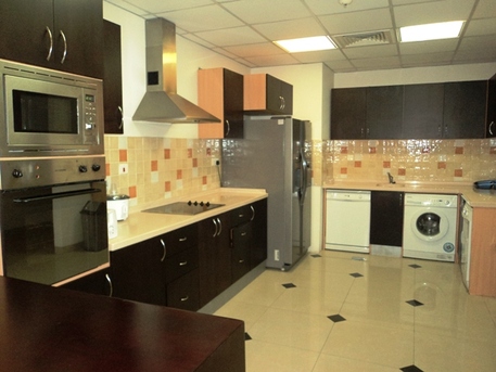 Juffair, Apartments/Houses, BHD 500/month,  Furnished,  3 BR,  Very Spacious 3BR Family Apartment. Balcony. Housekeeping. Pool.Gym.Net. Parking:TONY