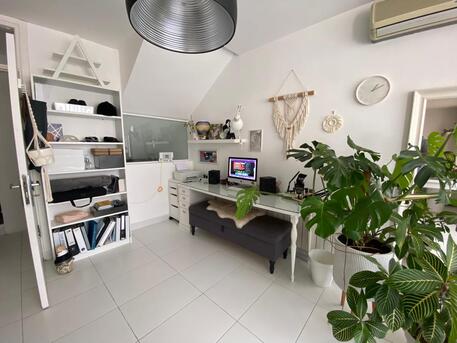 Amman, Apartments/Houses, JOD 19000/year, Furnished, 3 BR, Semi Furnished Villa With 3B With Garden And Balcony In Der Ghbar 00962777688956