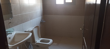 Arad, Apartments/Houses, BHD 190/month,  3 BR,  3 Bedroom Two Bathroom Hall Kitchen Left Parking.