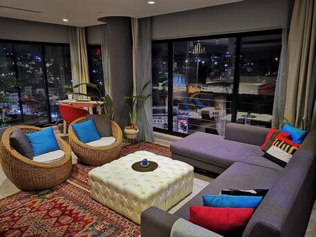 Amman, Apartments/Houses, JOD 18000/year,  Furnished,  3 BR,  Fully Furnished 3B Apartment With Baconly And Terrace In 1st Circle 00962777688956