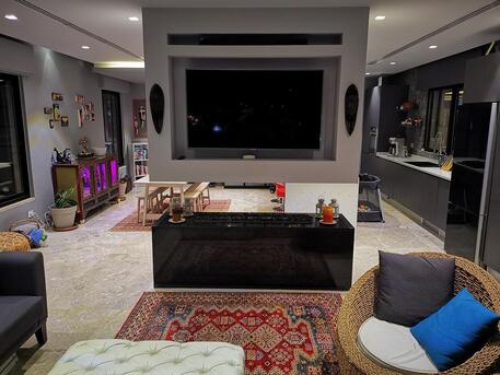 Amman, Apartments/Houses, JOD 18000/year,  Furnished,  3 BR,  Fully Furnished 3B Apartment With Baconly And Terrace In 1st Circle 00962777688956