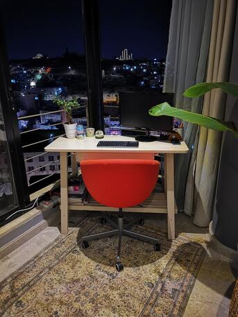 Amman, Apartments/Houses, JOD 18000/year,  Furnished,  3 BR,  Fully Furnished 3B Apartment With Baconly And Terrace In 1st Circle 00962777688956