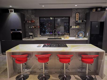 Amman, Apartments/Houses, JOD 18000/year,  Furnished,  3 BR,  Fully Furnished 3B Apartment With Baconly And Terrace In 1st Circle 00962777688956