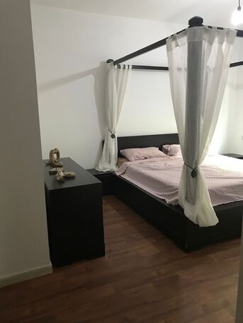 Amman, Apartments/Houses, JOD 9600/year,  Furnished,  3 BR,  Ground Fully Furinshed 3B Apartment With 2 Gardens In 8 Circle 00962777688956