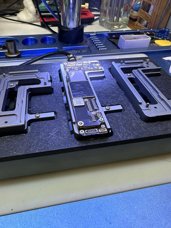 Riyadh, Mobile Phones, SAR 200,  IPhones All Model Repair Sumsung All Model Repairs