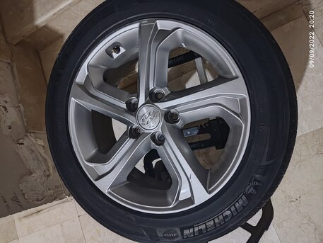 Al Marwah, Auto Parts, SAR 2500,  Original 17 Inch Wheels Rims & Tiers 215-55