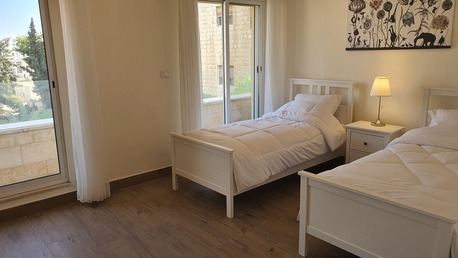 Amman, Apartments/Houses, JOD 15000/year,  Furnished,  3 BR,  Fully Furnished 3B With Balcony,pool And Gym In 4 Circle 00962777688956