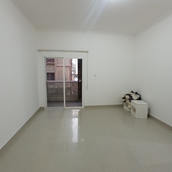 Juffair, Apartments/Houses, BHD 320/month,  3 BR,  ** Semi Furnished Inclusive Spacious 3 Bedroom Family Flat In Juffair @320/- **