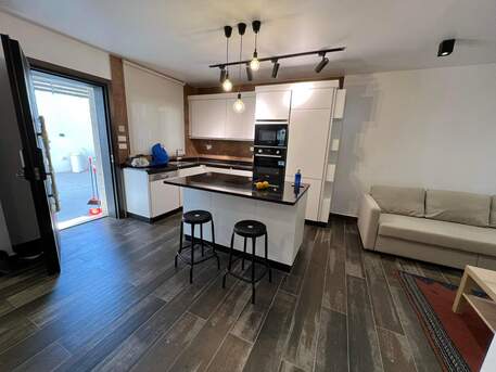 Amman, Apartments/Houses, JOD 8400/year,  Furnished,  2 BR,  Fully Furnished 2B Share Garden, Seating, Barbecue Area In 3circle 00962777688956