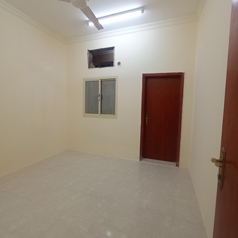 Hoora, Apartments/Houses, Bhd 200/month,  2 BR,  ** Semi Furnished Inclusive 2 Bedroom Family Flat In Hoora @200/- **