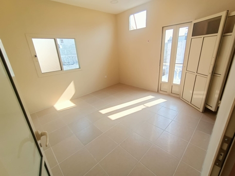 Manama, Apartments/Houses, BHD 250/month,  4 BR,  UN FURNISHED 4 BHK APARTMENT FOR RENT IN KHAMEES -: SUBEER*38185065