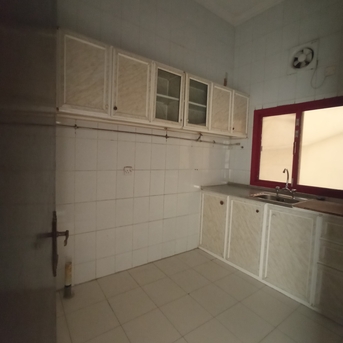 Zinj, Apartments/Houses, Bhd 200,  2 BR,  ** Unfurnished Exclusive Spacious 2 Bedroom Family Flat In Zinj@200/- **