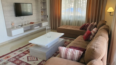 Amman, Apartments/Houses, JOD 14000/year,  Furnished,  2 BR,  Rooftop Fully Furnished 2B Apart With Big Terrace In 2 Circle 00962777688956