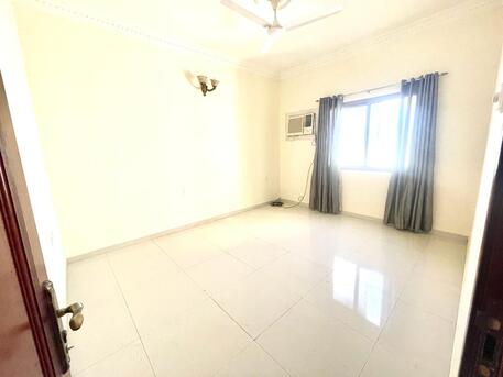 Salmaniya, Apartments/Houses, BHD 300/month,  2 BR,  Semifurnish 2 Bedroom Flat For Rent With Ewa Unlimited
