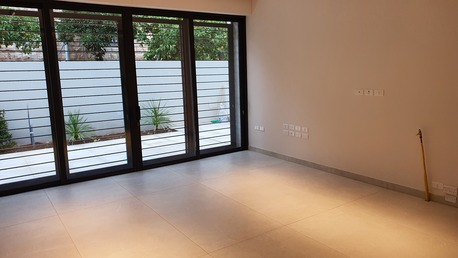 Amman, Apartments/Houses, JOD 19000/year,  3 BR,  Brandnew Semi Furnished Ground Floor Apart. With Big Garden In Shemsani 00962777688956