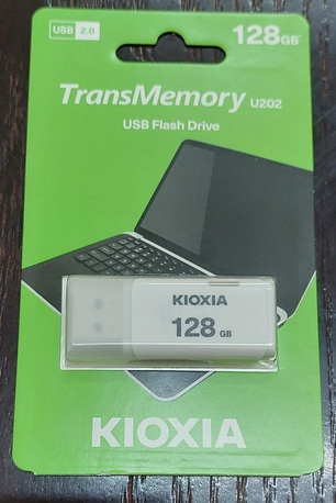 Salamah, Computers, SAR 50,  Kioxia Flash Drive 128gb Brand New