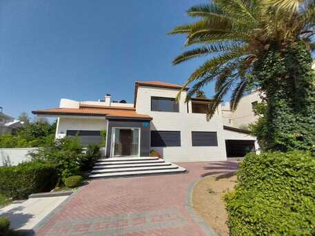 Abdoun, Apartments/Houses, JOD 65000/year,  Furnished,  4 BR,  Villa 3 Level Semi Furnished 5B+ With Big Garden In Abdoun 00962777688956