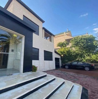 Abdoun, Apartments/Houses, JOD 65000/year,  Furnished,  4 BR,  Villa 3 Level Semi Furnished 5B+ With Big Garden In Abdoun 00962777688956