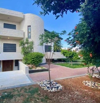 Abdoun, Apartments/Houses, JOD 65000/year,  Furnished,  4 BR,  Villa 3 Level Semi Furnished 5B+ With Big Garden In Abdoun 00962777688956